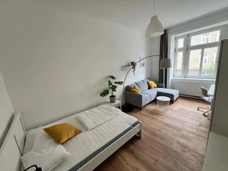 Brand New 3 Bedroom Apartment Viena